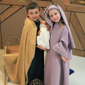 Meet your Posher, Adrienne